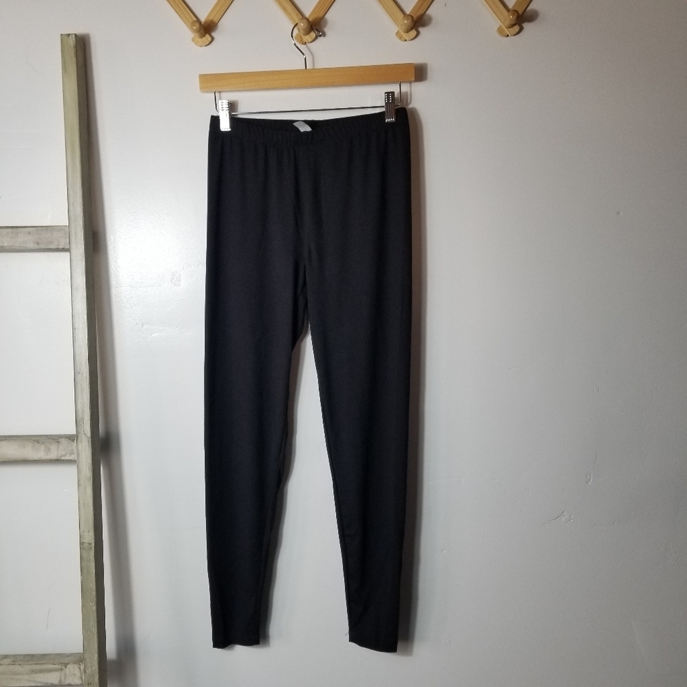 NWOT ZENANA WOMEN'S BLACK LEGGINGS SIZE LARGE